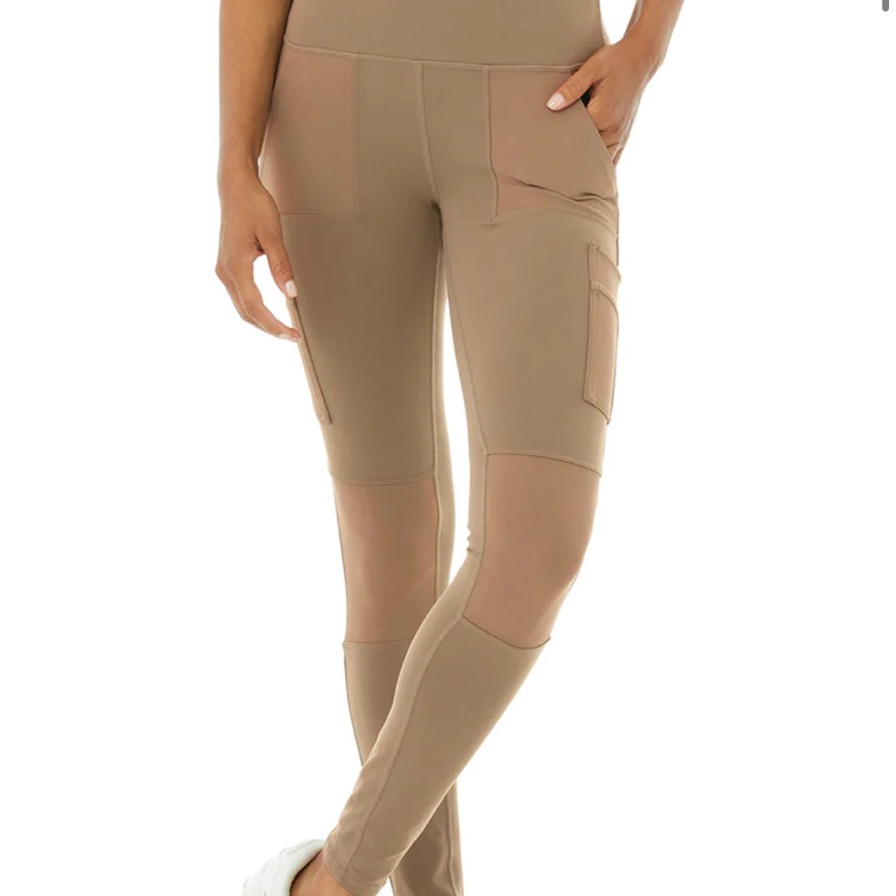 Alo High Waisted Cargo Legging